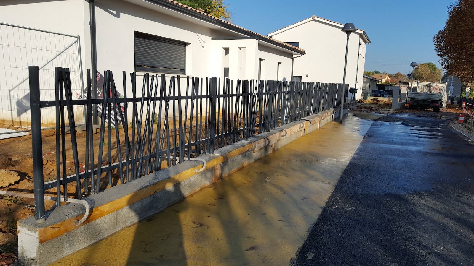 Cloture type bambou en acier galvanisé 