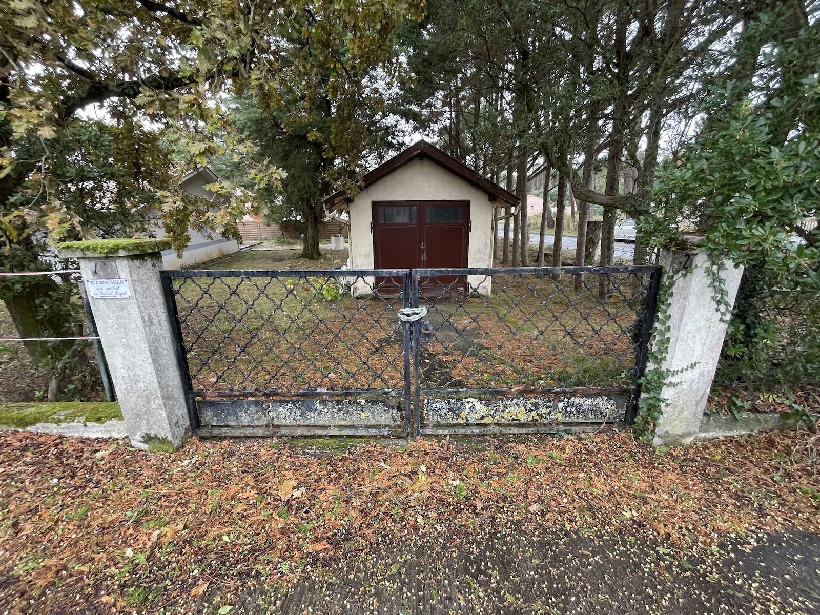 Avant Clôture rigide premium fixation sur platine et portail aluminium ! Lacanau