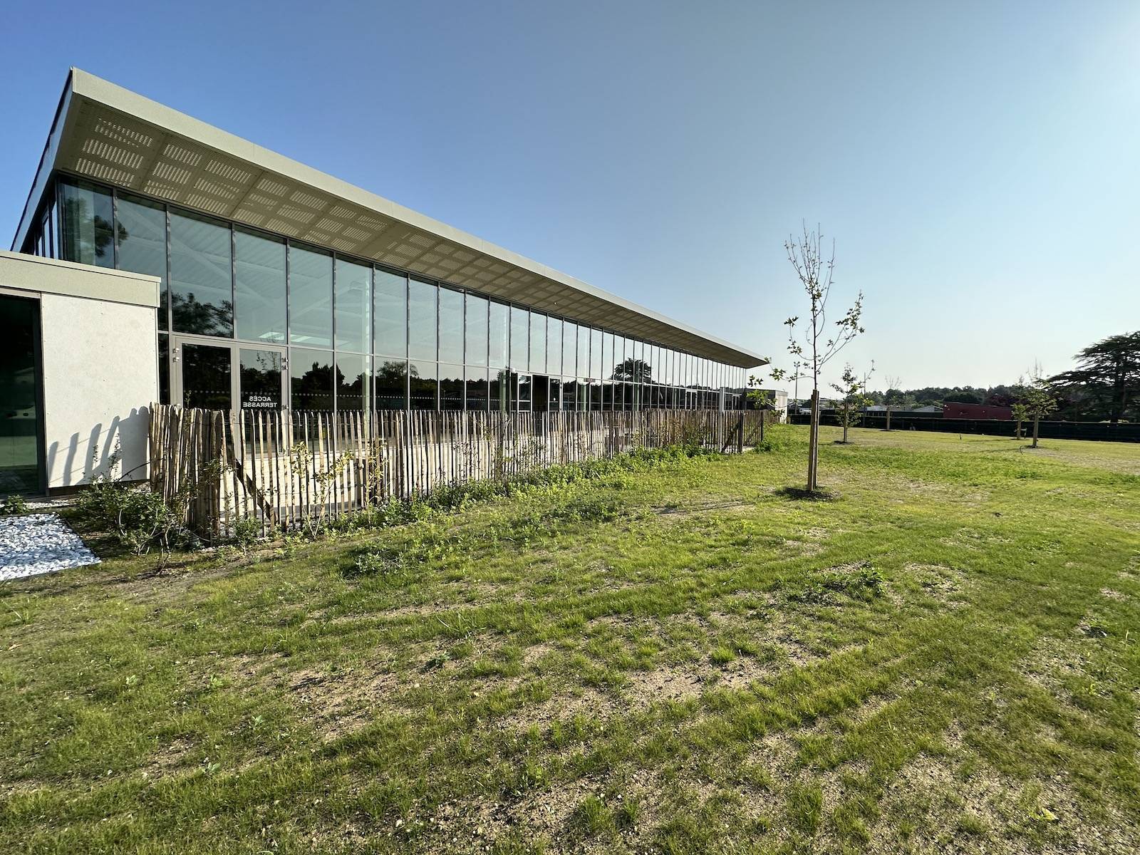 Rénovation emblématique du centre aquatique de Lesparre-Médoc par bouleris