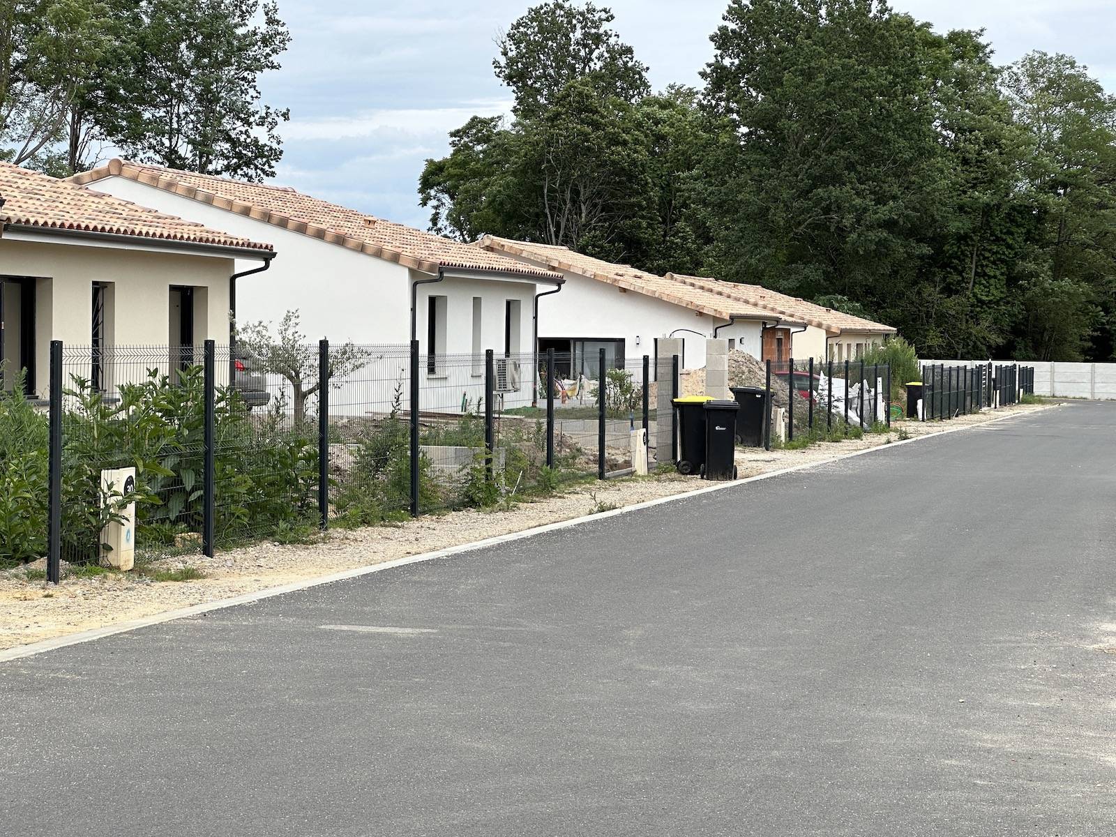 Clôture rigide de 650 mètres de long à Castelnau-de-Médoc 