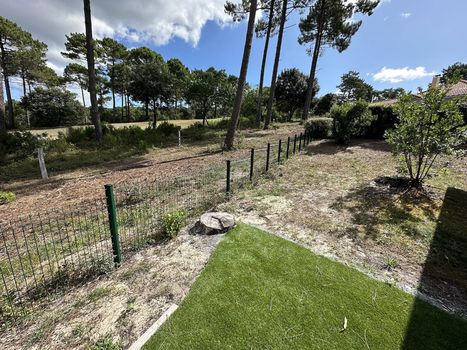 Installation d’une clôture rigide en quinconces à Lacanau !