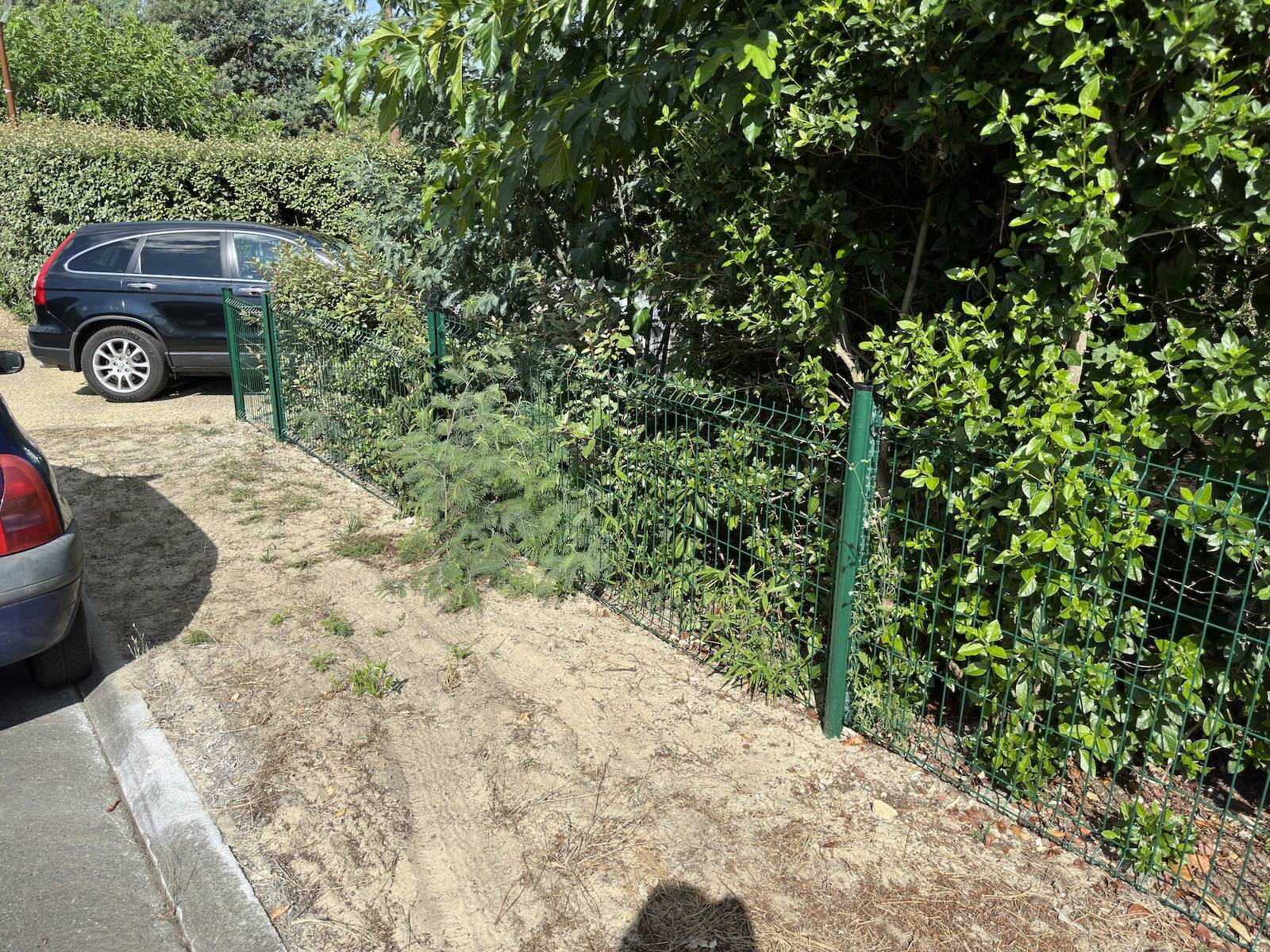Installation d’une clôture rigide en quinconces à Lacanau !
