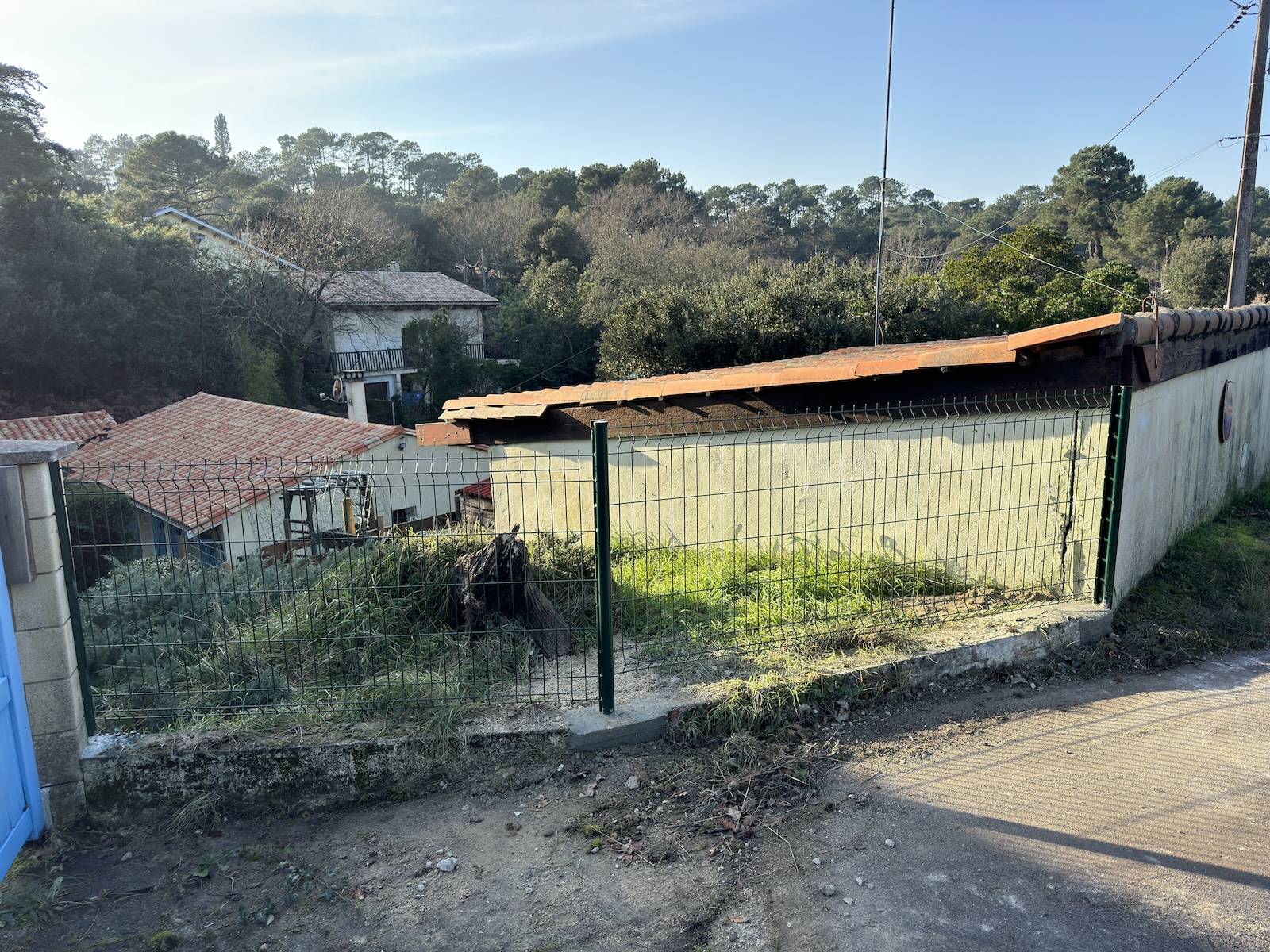 Démolition pilier béton et création d'une clôture à Carcans Maubuisson !