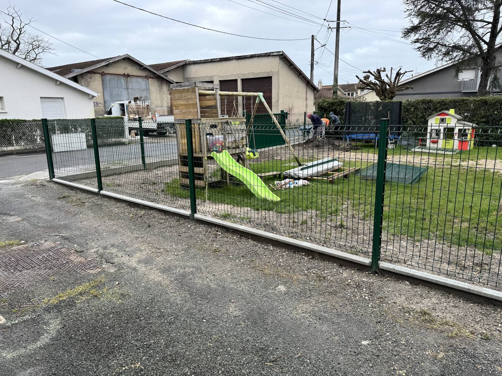 Comment réaliser une clôture et un portail à Vendays-Montalivet ! 