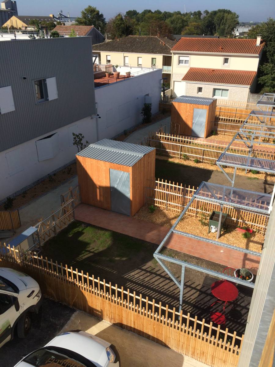 Aménagement cloture cabanon de jardin bois