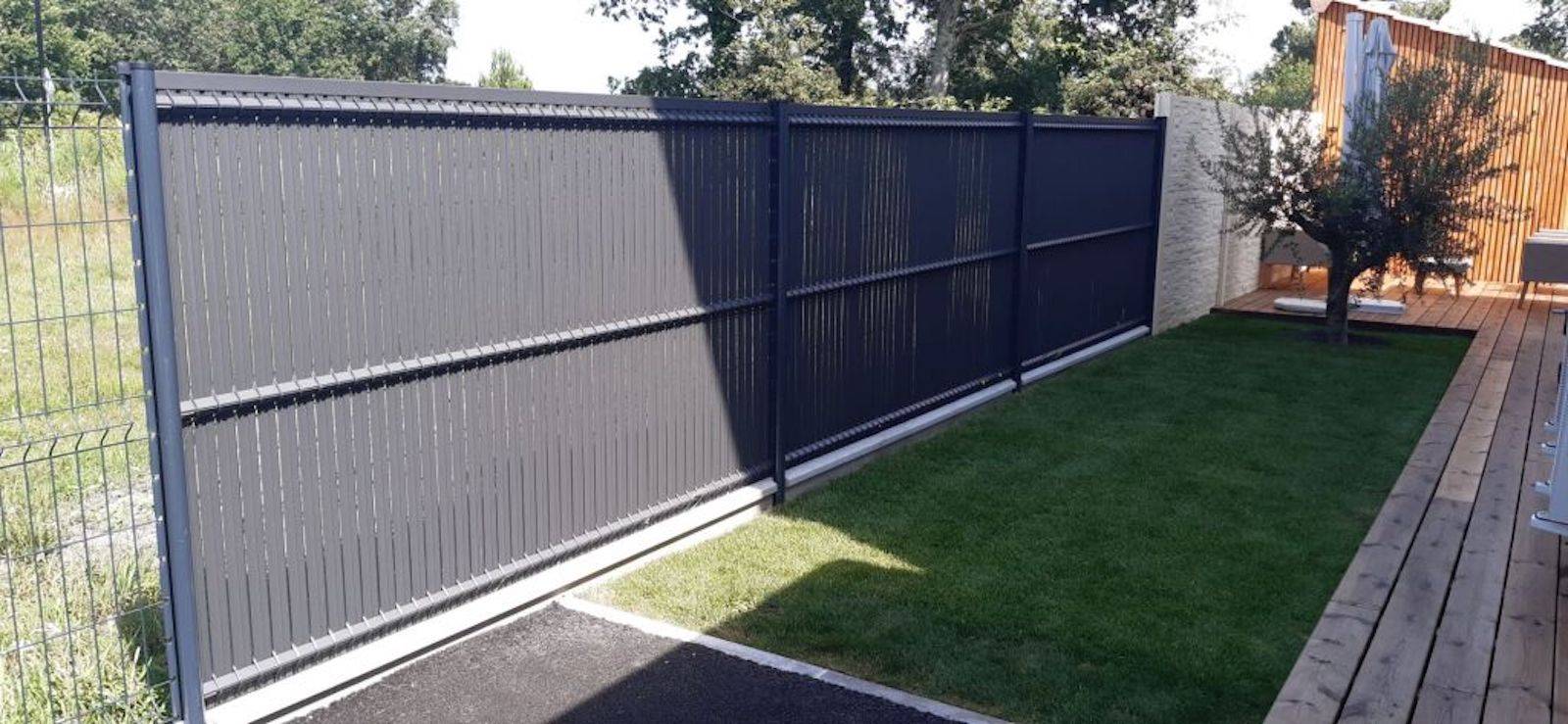 Gazon naturel haut de gamme en rouleau à Hourtin