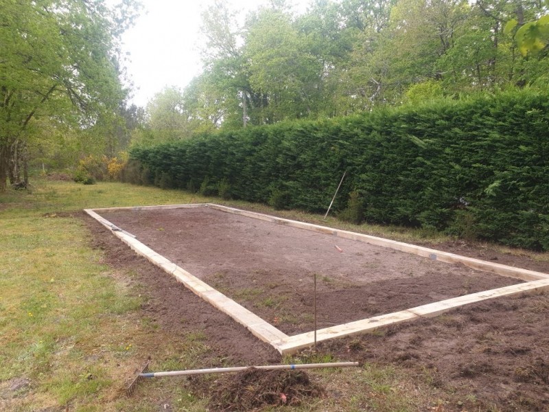 AVANT Création d'un boulodrome chez un particulier à Carcans : une initiative conviviale et sportive