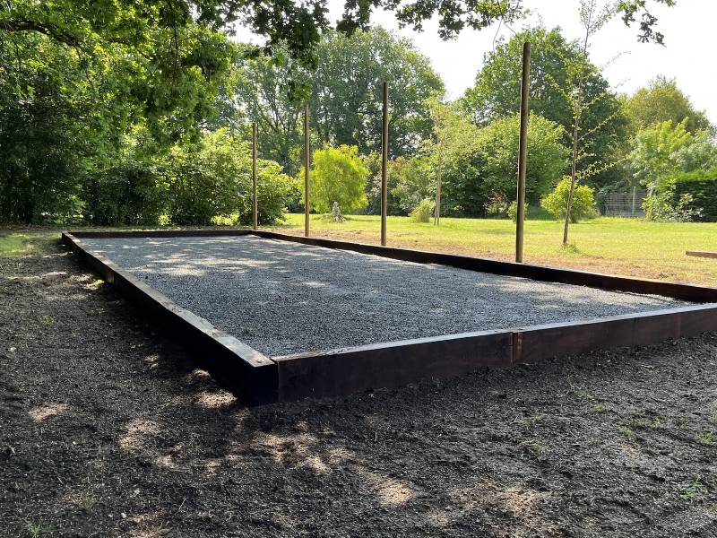 Boulodrome spacieux chez un particulier à saint Vivien 