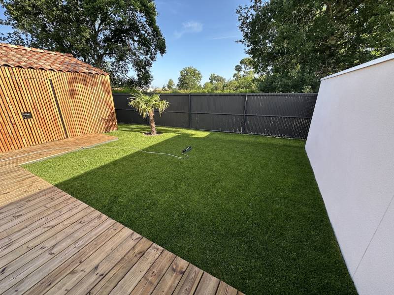 Gazon naturel haut de gamme en rouleau à Hourtin