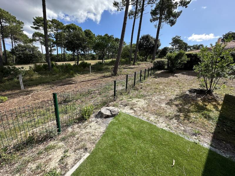 Installation d’une clôture rigide en quinconces à Lacanau !
