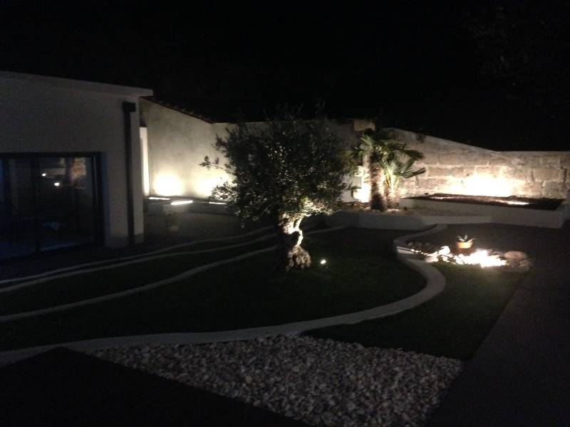 aménagement extérieur à  éclairage de nuit BLANQUEFORT spa terrasse