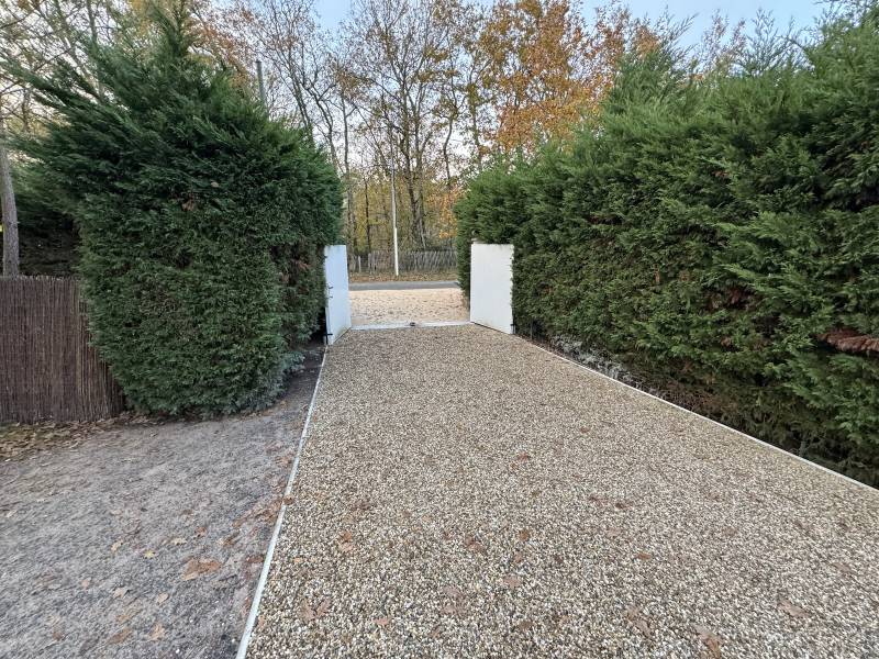 aire de stationnement stabilisé à carcans 