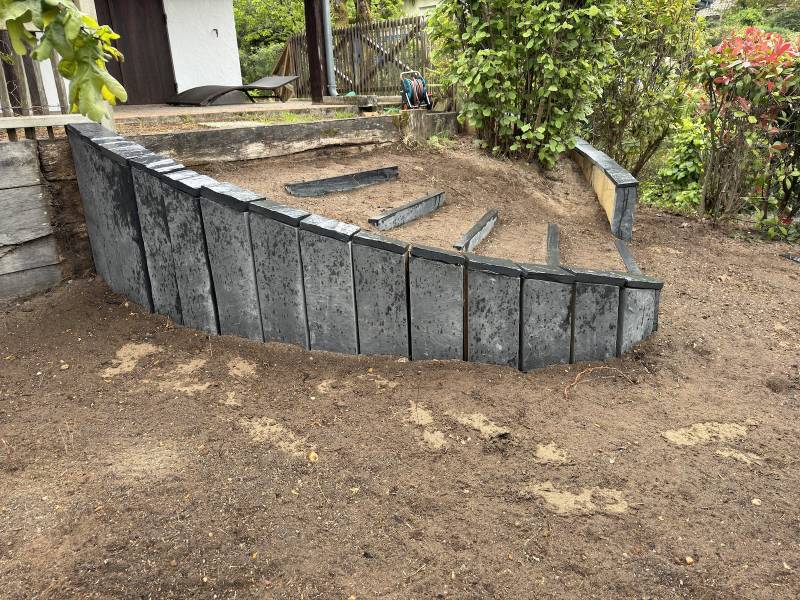 Mur de soutenement et marche en ardoise à Lacanau