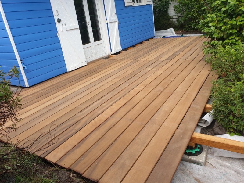 Terrasse bois sur lambourde en bois type ITAUBA à Hourtin port (33)
